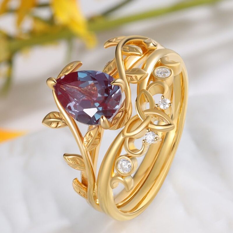 Vintage Pear Shaped Alexandrite Engagement Ring Set Rose Gold - Etsy | Rose  gold halo ring, Alexandrite engagement ring, Engagement rings